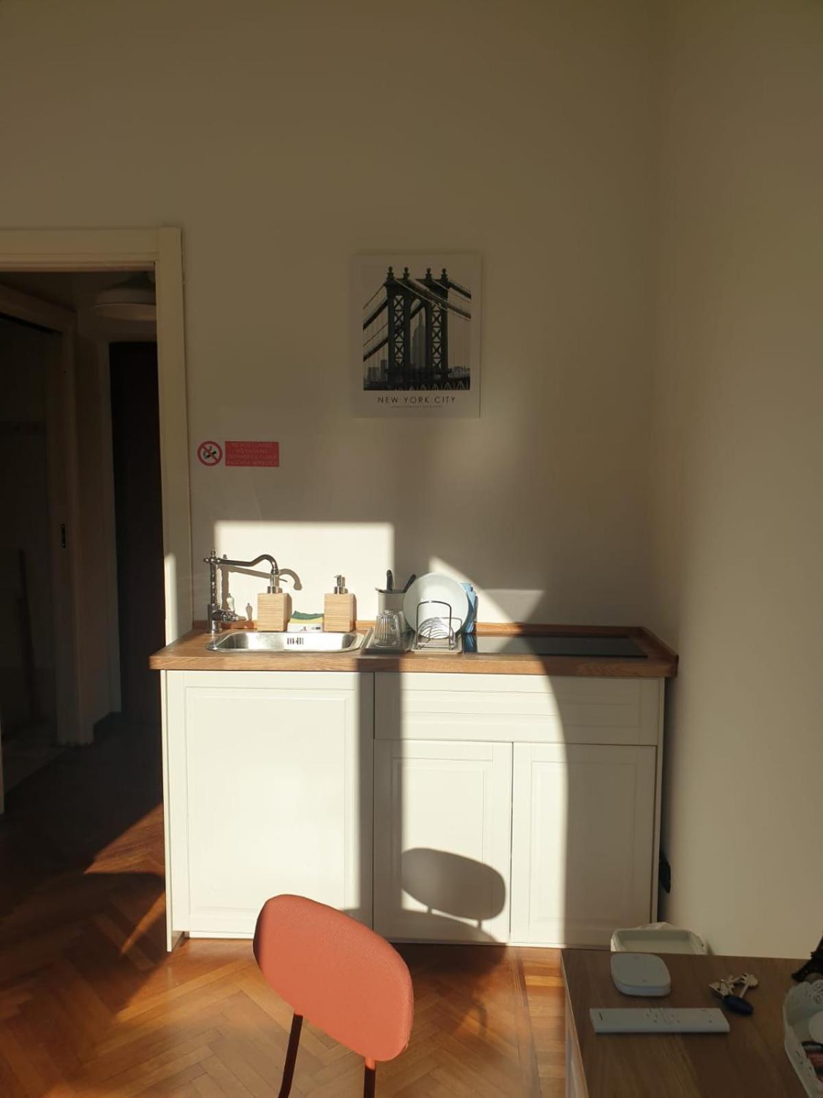 Appartamento Elegante Monolocale - Pecchio 1930 Milano Esterno foto